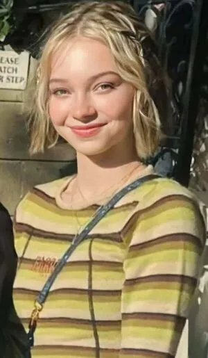 Emma Myers OnlyFans Leaked Free Thumbnail Picture - #m9KZEvYe4p