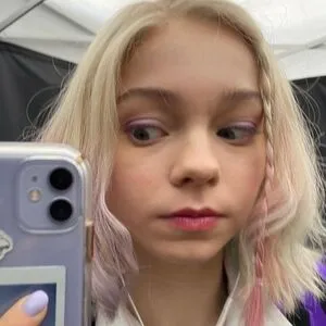 Emma Myers OnlyFans Leaked Free Thumbnail Picture - #maRIa5rmRi