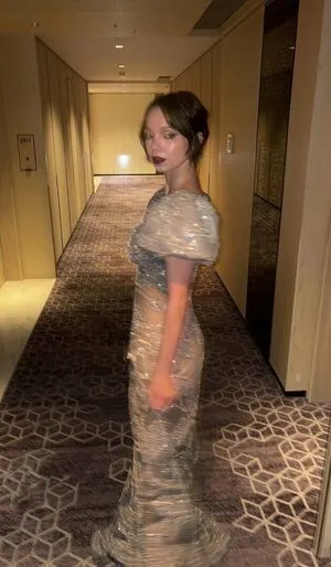 Emma Myers OnlyFans Leaked Free Thumbnail Picture - #t6mClP6gKB