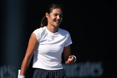 Emma Raducanu OnlyFans Leaked Free Thumbnail Picture - #0gf169zs3i