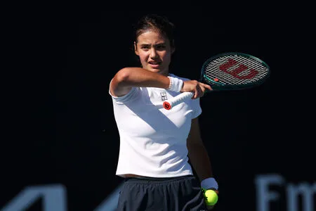 Emma Raducanu OnlyFans Leaked Free Thumbnail Picture - #3i2V6vhCAw