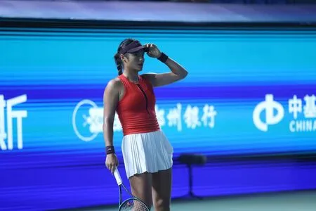 Emma Raducanu OnlyFans Leaked Free Thumbnail Picture - #4x5v88mLog