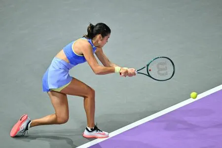 Emma Raducanu OnlyFans Leaked Free Thumbnail Picture - #9mSMxYRn35