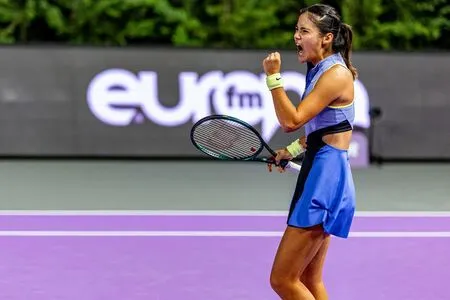 Emma Raducanu OnlyFans Leaked Free Thumbnail Picture - #A9WlUDYs9q