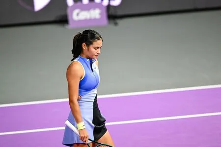 Emma Raducanu OnlyFans Leaked Free Thumbnail Picture - #CH1lrWWRR7