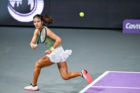 Emma Raducanu OnlyFans Leaked Free Thumbnail Picture - #IFwCEv2fma