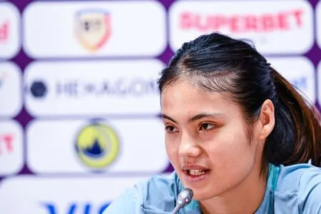 Emma Raducanu OnlyFans Leaked Free Thumbnail Picture - #Lwt10ISvVP