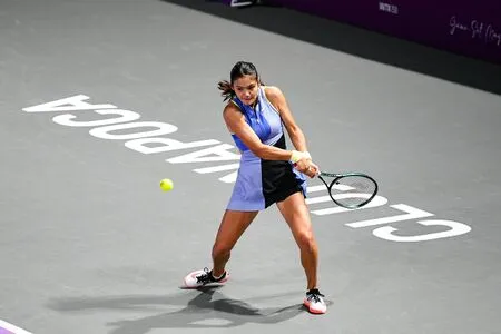 Emma Raducanu OnlyFans Leaked Free Thumbnail Picture - #NgyWj9KyKY