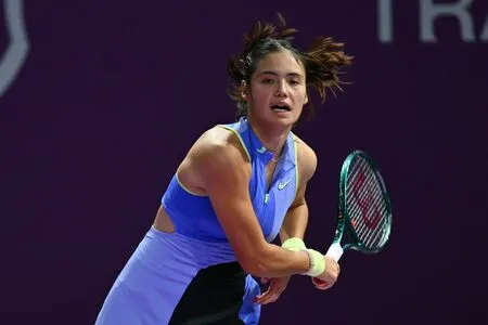 Emma Raducanu OnlyFans Leaked Free Thumbnail Picture - #OALh5Z3VB9