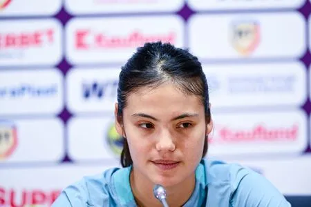 Emma Raducanu OnlyFans Leaked Free Thumbnail Picture - #YJRHeI1xMY