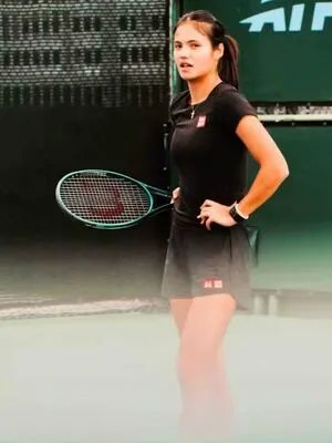 Emma Raducanu OnlyFans Leaked Free Thumbnail Picture - #Yz8eX8NPoy