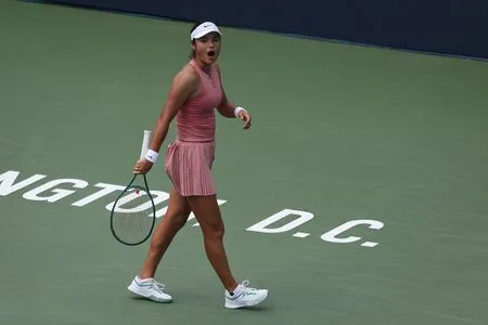 Emma Raducanu OnlyFans Leaked Free Thumbnail Picture - #b2KS5mmSwq