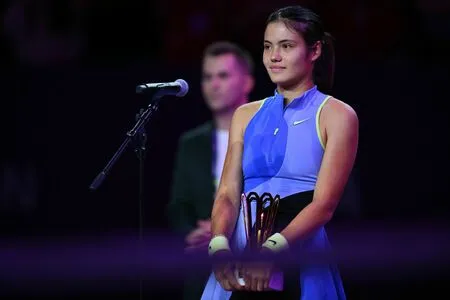 Emma Raducanu OnlyFans Leaked Free Thumbnail Picture - #eFc0NzR2Uk