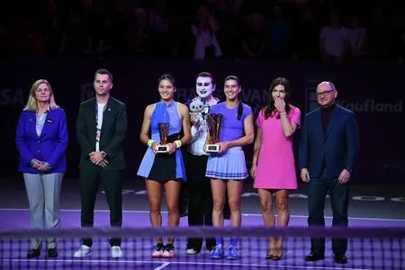 Emma Raducanu OnlyFans Leaked Free Thumbnail Picture - #egXWOikKJI