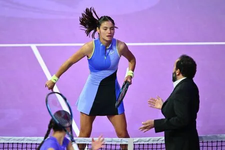 Emma Raducanu OnlyFans Leaked Free Thumbnail Picture - #elsIruouOS