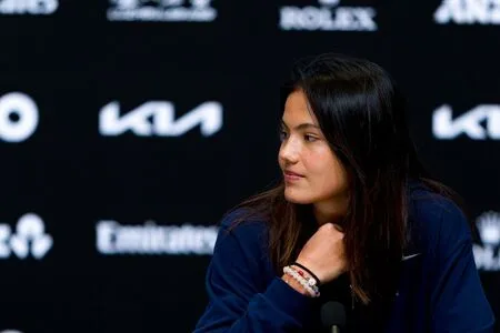 Emma Raducanu OnlyFans Leaked Free Thumbnail Picture - #ffeNAIWUcU