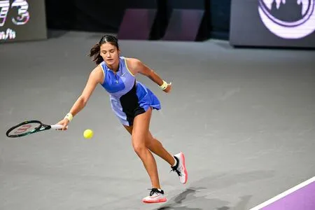 Emma Raducanu OnlyFans Leaked Free Thumbnail Picture - #fnaaccAlWy