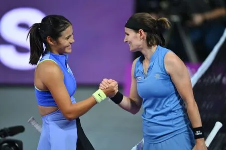 Emma Raducanu OnlyFans Leaked Free Thumbnail Picture - #gdCxS7n9zj