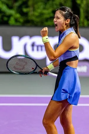 Emma Raducanu OnlyFans Leaked Free Thumbnail Picture - #pP4p6TAmfx