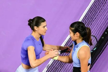 Emma Raducanu OnlyFans Leaked Free Thumbnail Picture - #tfAB2EdfOD