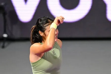 Emma Raducanu OnlyFans Leaked Free Thumbnail Picture - #x81nsFhSIx