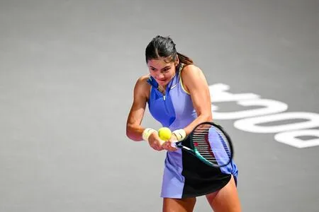 Emma Raducanu OnlyFans Leaked Free Thumbnail Picture - #xZpl1qzobl