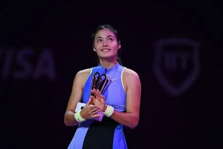 Emma Raducanu OnlyFans Leaked Free Thumbnail Picture - #yApk5i4sAJ