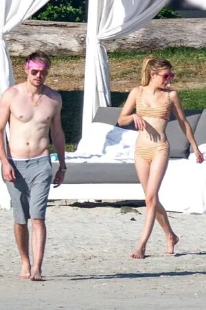 Emma Roberts OnlyFans Leaked Free Thumbnail Picture - #0SI5pBLcxU