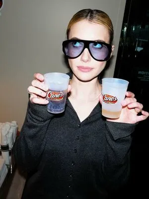 Emma Roberts OnlyFans Leaked Free Thumbnail Picture - #BzUfqfsyST