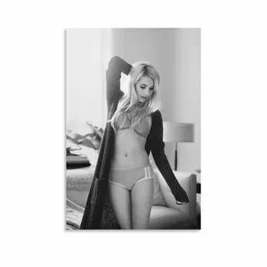Emma Roberts OnlyFans Leaked Free Thumbnail Picture - #FQsOOwlhCA
