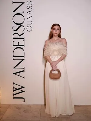 Emma Roberts OnlyFans Leaked Free Thumbnail Picture - #L2aWiYuXzL