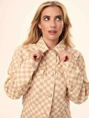 Emma Roberts OnlyFans Leaked Free Thumbnail Picture - #WENIWILlza