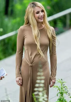 Emma Roberts OnlyFans Leaked Free Thumbnail Picture - #WmwfDveroi
