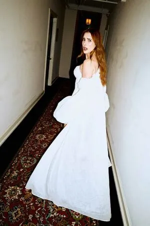 Emma Roberts OnlyFans Leaked Free Thumbnail Picture - #rc1ff2labz