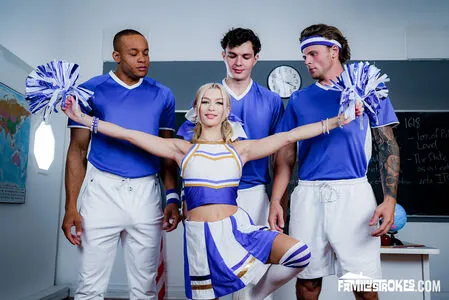 Emma Rosie OnlyFans Leaked Free Thumbnail Picture - #2TeMf2AaJh