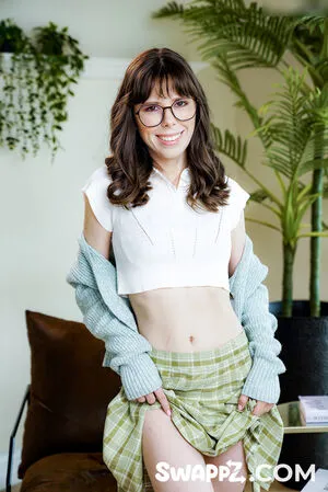 Emma Rosie OnlyFans Leaked Free Thumbnail Picture - #DTfAuY2K3A