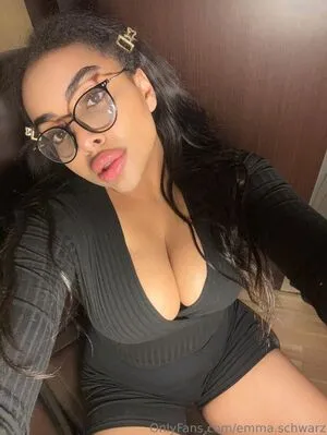 Emma Schwarz OnlyFans Leaked Free Thumbnail Picture - #oc4OMzM49q