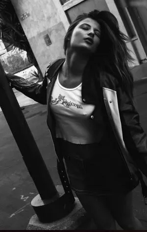 Emma Schweiger OnlyFans Leaked Free Thumbnail Picture - #zYtaKOMnF6