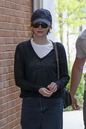 Emma Stone OnlyFans Leaked Free Thumbnail Picture - #BoPeAvSFM7