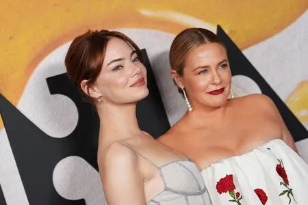 Emma Stone OnlyFans Leaked Free Thumbnail Picture - #e8dNSso0wB