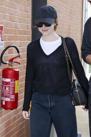 Emma Stone OnlyFans Leaked Free Thumbnail Picture - #kEm1zKhKit
