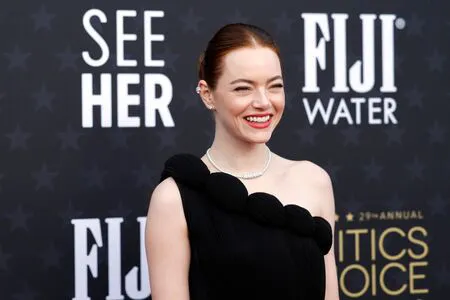 Emma Stone OnlyFans Leaked Free Thumbnail Picture - #B1AeO62UpI