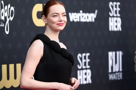 Emma Stone OnlyFans Leaked Free Thumbnail Picture - #P7PPC7fodn