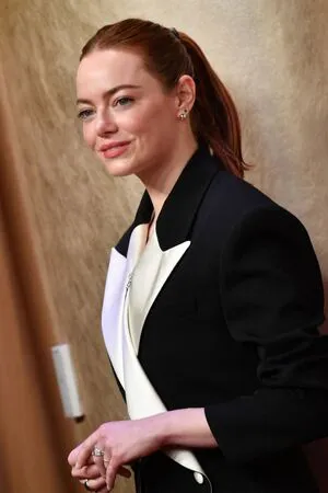 Emma Stone OnlyFans Leaked Free Thumbnail Picture - #Rnzhg5YxNP