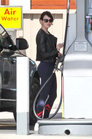 Emma Stone OnlyFans Leaked Free Thumbnail Picture - #Zd2SR4plYe