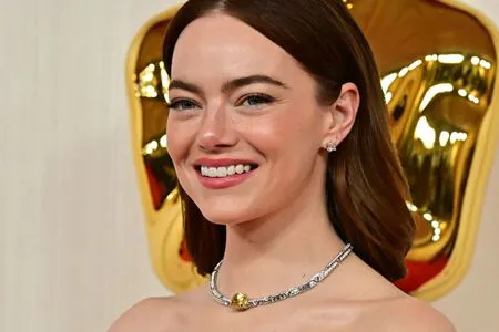 Emma Stone OnlyFans Leaked Free Thumbnail Picture - #niGvhxqdyE