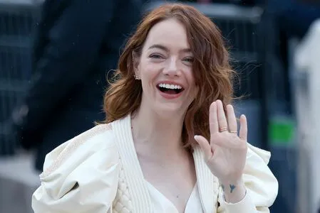 Emma Stone OnlyFans Leaked Free Thumbnail Picture - #r2g9EY7CWU