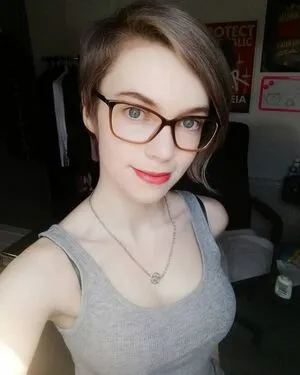 Emma Thorne OnlyFans Leaked Free Thumbnail Picture - #4oONQPHHrc