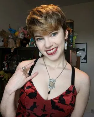 Emma Thorne OnlyFans Leaked Free Thumbnail Picture - #8McE0ZZUd1