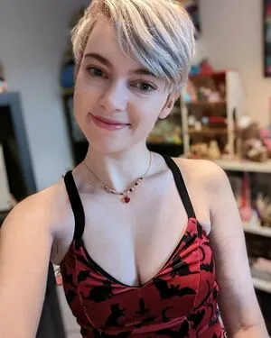 Emma Thorne OnlyFans Leaked Free Thumbnail Picture - #KC2SHKh317